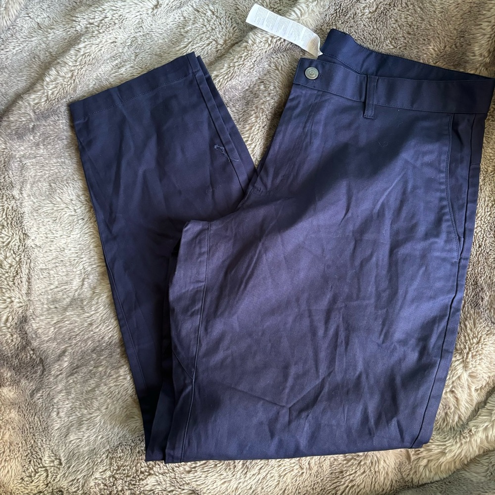 Fabletics Men’s High Side Chino Classic Fit